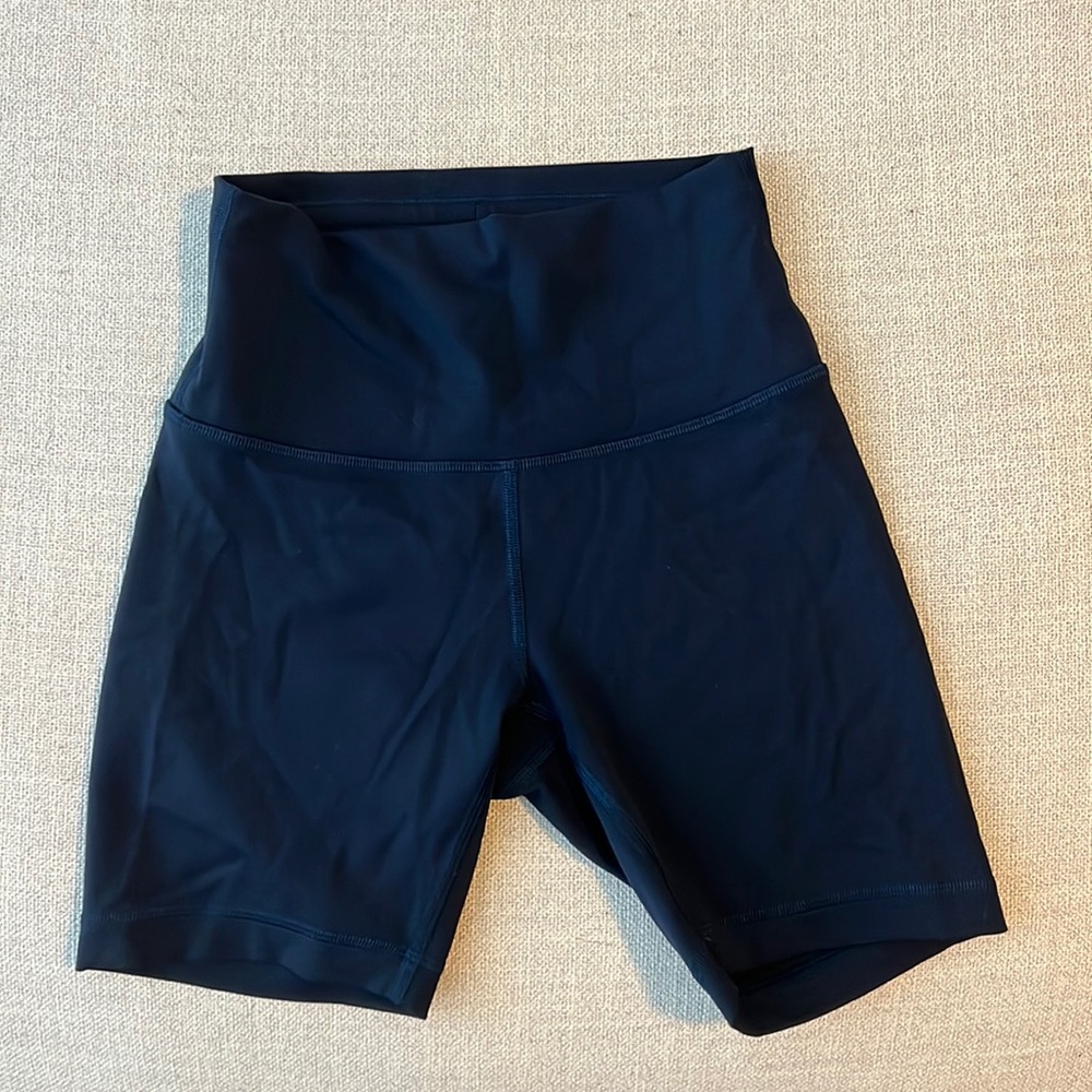 Lululemon Wunder Train Biker Shorts 6 inch Size 4
